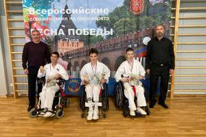 Брянский паралимпиец завоевал два золота на турнире по каратэ