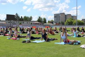 В Брянске отметили международный день йоги