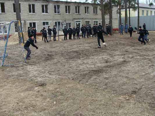 В брянской колонии 120 зэков поучаствовали в спартакиаде