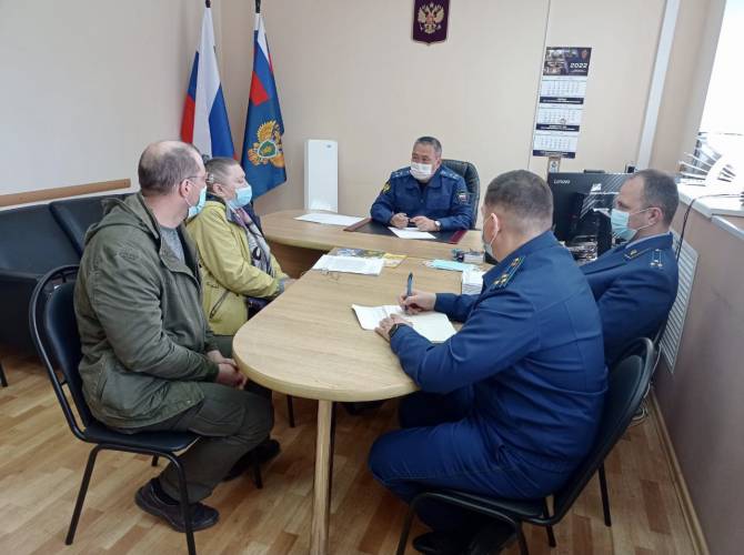 С проблемами жителей Жуковского района разбирались три прокурора