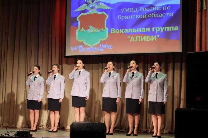 В Брянске стартовал фестиваль солдатской песни «Сюда нас память позвала»