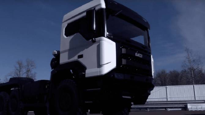 Минпромторг представил собранный на брянском автозаводе новый грузовик «БАЗ»
