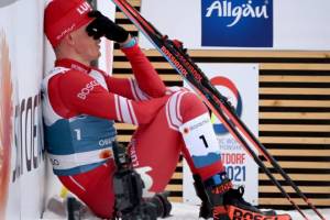 Брянский лыжник Большунов заплакал после дисквалификации Клебо