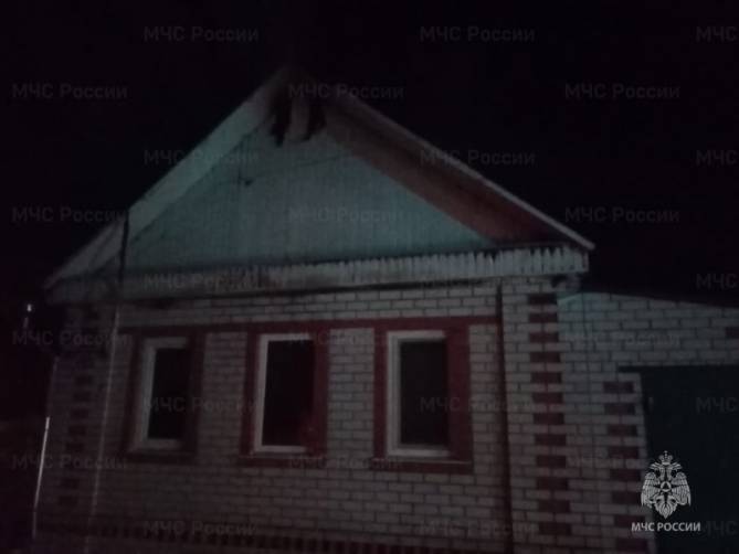 В Злынке на улице Кирова сгорел жилой дом
