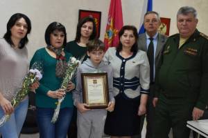 Дмитрия Белоусова из Брянской области наградили за безупречную службу