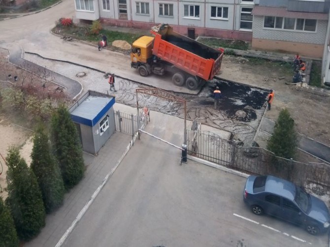 В Брянске завершается строительство ливневки по переулку Пилотов