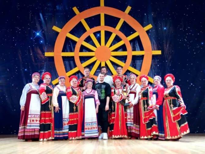 Брянский ансамбль «Околица» победил на частушечном телешоу «Эх, Семёновна!»