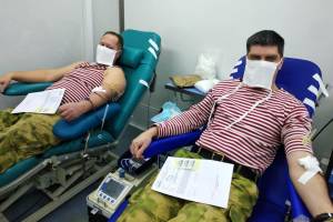 Брянские росгвардейцы сдали более 25 литров крови