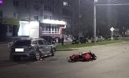 В Брянске из-за водителя иномарки 37-летний байкер сломал руку