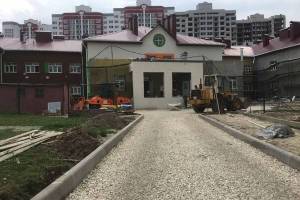 В Брянске завершают строительство детсада «Тюльпанчик» по улице Строкина