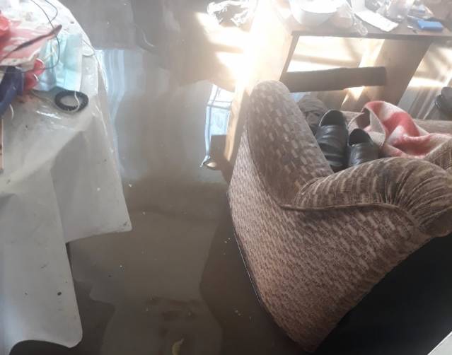 В Клинцах затопило частные дома по улице Ромашина 