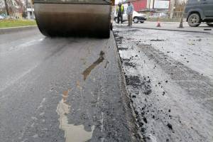 Под путепроводом Брянск-II отремонтировали убитую дорогу