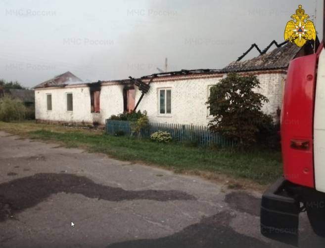 Под Новозыбковом в горящем доме погиб мужчина