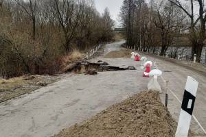 Из-за паводка обрушилась часть дороги «Почеп-Жирятино-Колодня»
