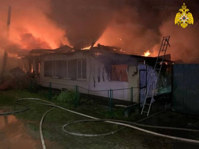 В Суземке на улице Чванина сгорел жилой дом
