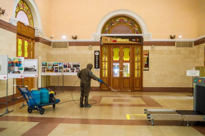 Железнодорожный вокзал Брянск-Орловский повторно продезинфицировали 