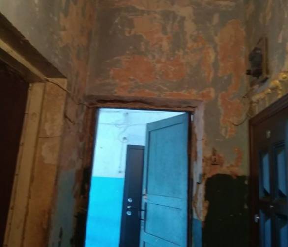 В Климово пожаловались на кошмарное состояние многоквартирного дома