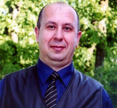 В Навле скончался преподаватель детской школы искусств Александр Дрозд