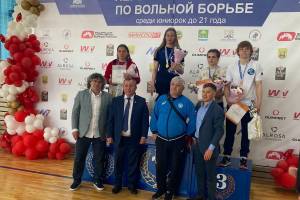 Брянская спортсменка взяла «серебро» на первенстве России по вольной борьбе