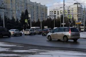 В Брянске из-за неработающих светофоров образовался дорожный коллапс