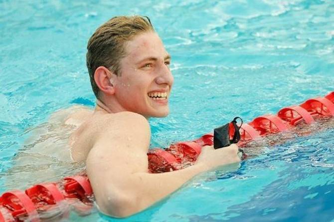 Брянский пловец Бородин прошел в финал чемпионата Европы