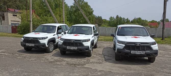 Брасовская районная больница получила три новых автомобиля