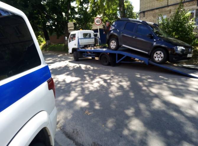 В Новозыбкове поймали пьяного 44-летнего водителя Renault