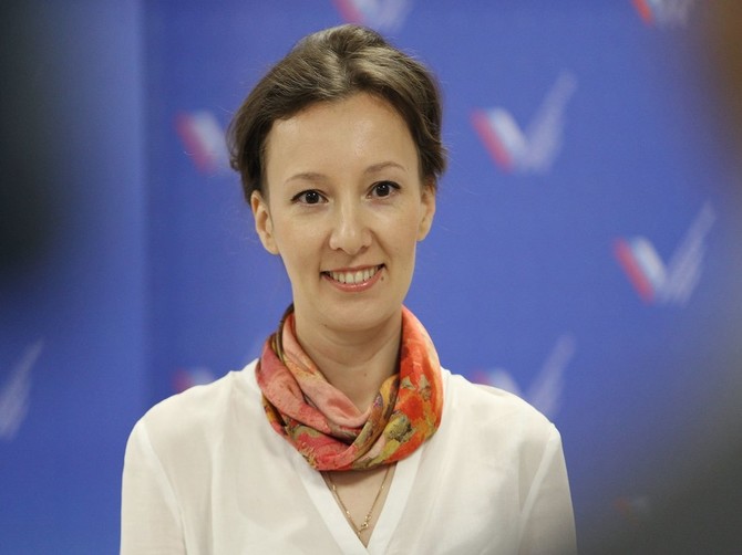 Анна Кузнецова потребовала проверить отравление брянских детей