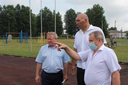 В Новозыбкове ремонт стадиона «Труд» завершат к сентябрю
