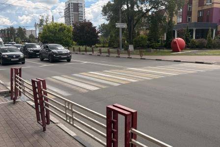 В Брянске на Кургане 20-летняя девушка на иномарке сбила пенсионерку и скрылась
