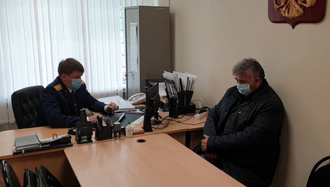 В Брянске чиновника Колесникова на преступлении поймали полицейские