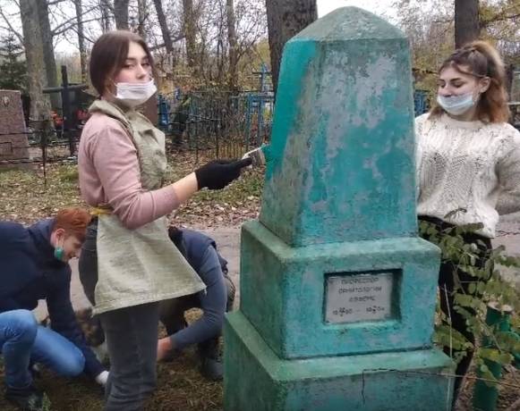 В Новозыбкове нашли могилу всемирно известного орнитолога Бёме