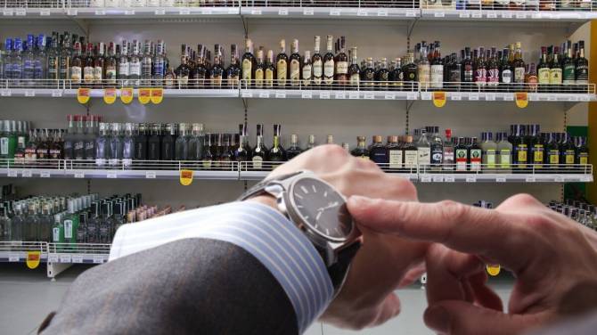 В Брянске могут ограничить время продажи алкоголя в кафе в жилых домах