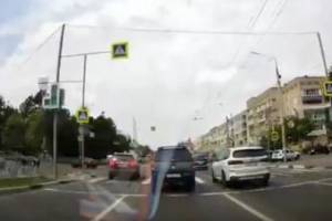 В Брянске оштрафовали водителя Kia за наглый проезд на красный