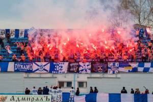 Болельщики без масок подставили футбольный клуб «Динамо-Брянск»