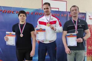 Брянские гиревики взяли 14 медалей на чемпионате области