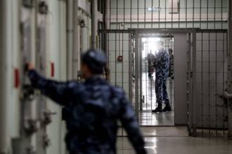 В Брянской области завели двенадцать уголовных дел на тюремщиков
