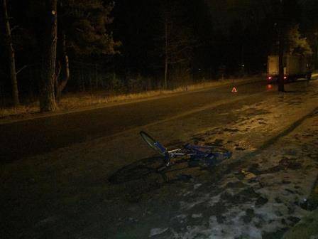 В Брянске водитель грузовика покалечил 51-летнего велосипедиста