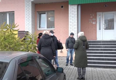 В Брянске жители многоэтажки взбунтовались против громкого ремонта