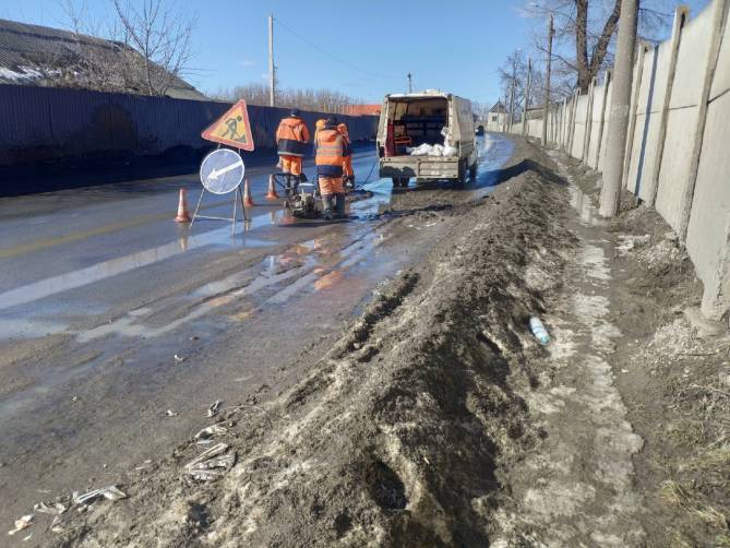 В Брянске подрядчик за свой счет отремонтирует ужасную дорогу на улице Речной