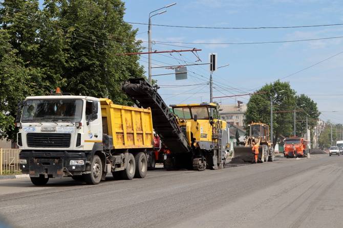 В Брянске дополнительно отремонтируют 13 улиц
