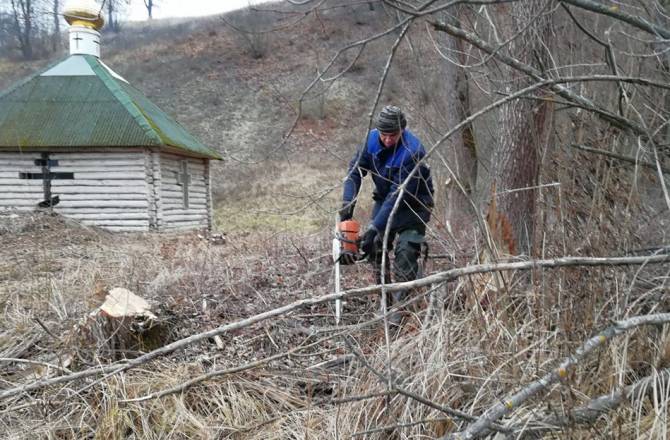 Под Брянском всем миром благоустроили купель