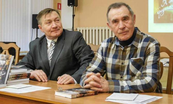 В Брянске известный писатель Алексей Новицкий находится при смерти