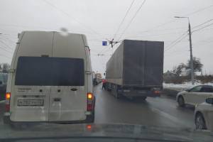 В Брянске из-за ДТП встала в пробке Городищенская горка