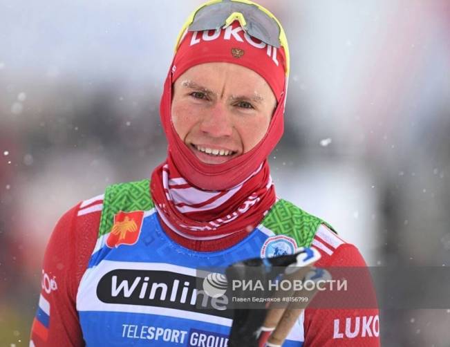 Брянский лыжник Большунов проиграл спринт на Кубке России