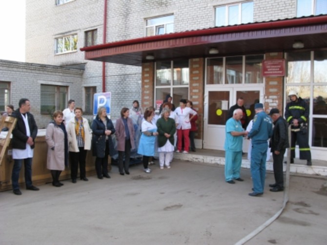 В Сураже из-за пожара эвакуировали больницу