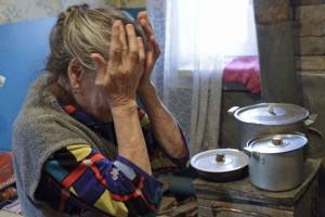 В Стародубе дом 91-летней пенсионерки обчистил сосед-уголовник с подругой
