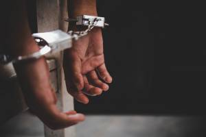 В Брянске осудили двоих 22-летних иностранцев за сбыт метадона