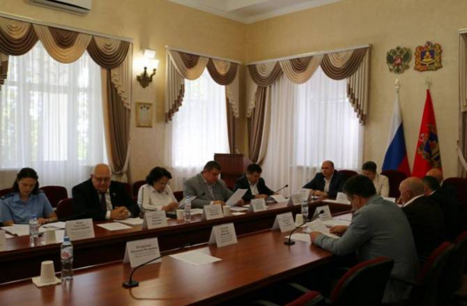 На должности замов губернатора Брянской области согласовали Миронову и Петроченко