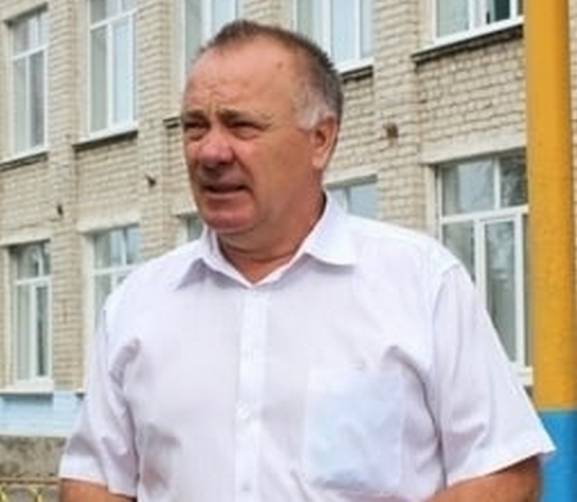 В Брянске умер директор школы №15 Юрий Амеличев